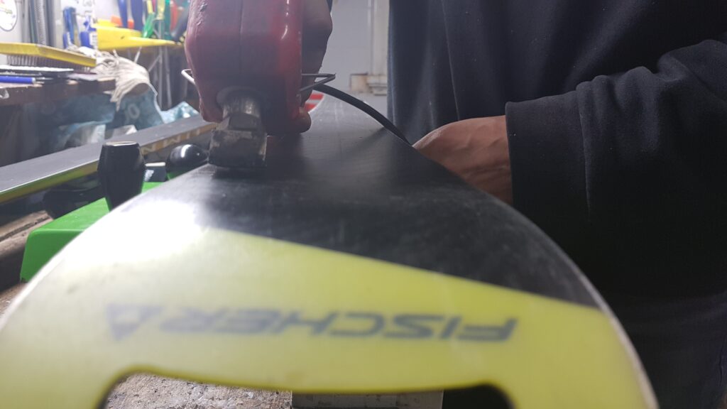 rossi ski rental en la guia esquel