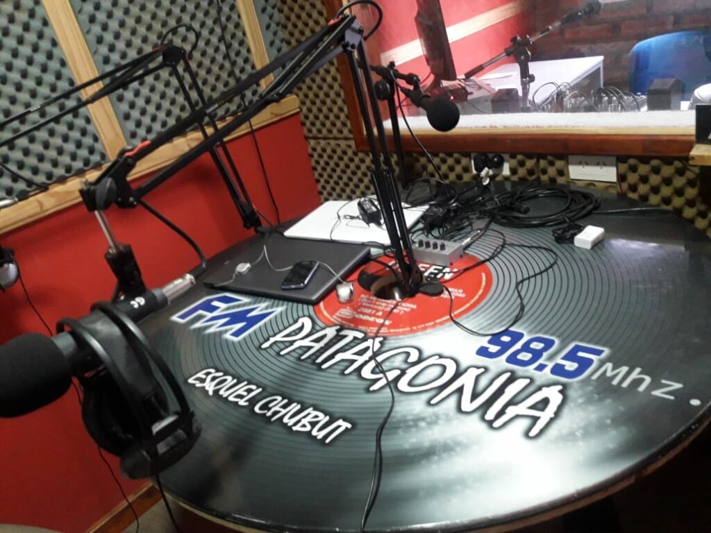 fm_patagonia_98.5_la_guia_esquel_.