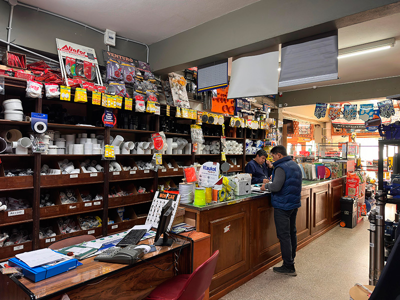 Corralon_Pasquini_en_la_Guia_Esquel