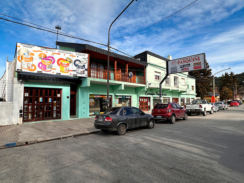 Corralon_Pasquini_en_la_Guia_Esquel