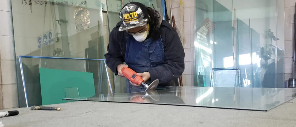 Mi_Sur_Vidrios_en_La_guia_Esquel