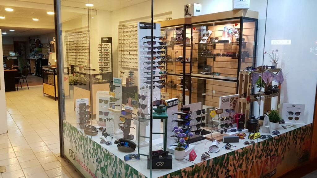 Optica_Pehuen_en_La_Guia_Esquel