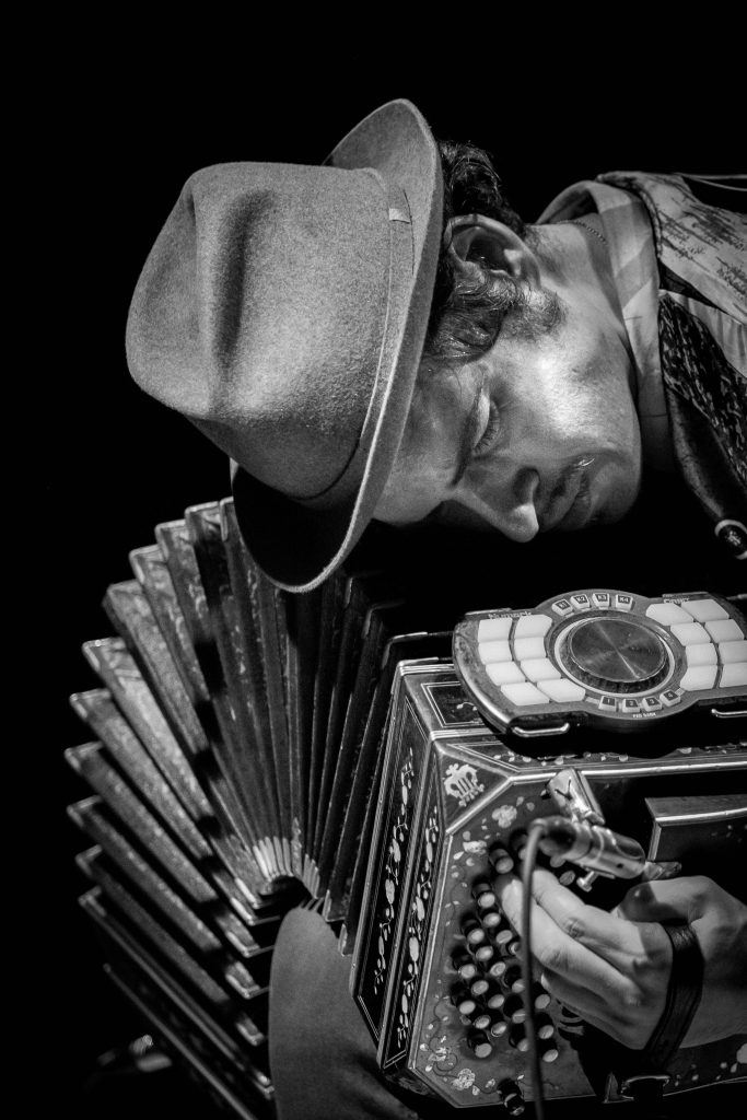 Alumbra fotografia en La Guia Esquel