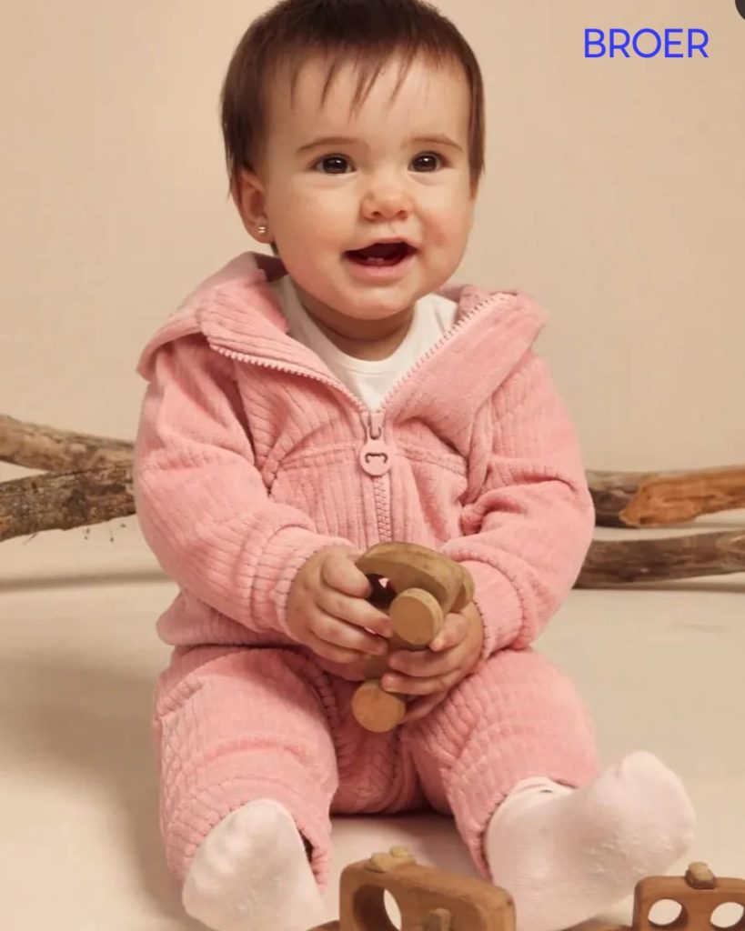 Las Cocas ropa de niños en La Guia Esquel