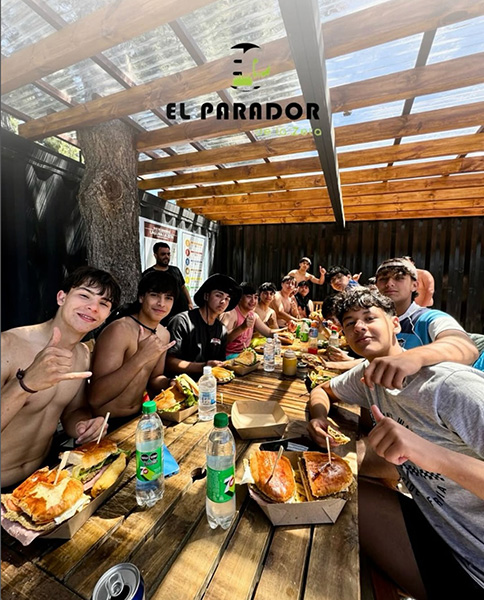 Parador_de_La_Zeta_en_La_Guia_Esquel