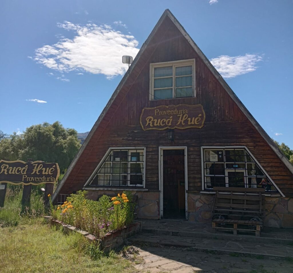proveeduria_ruca_hue_en_la_guia_esquel