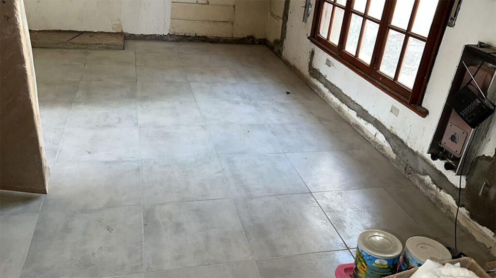 Rojas_construcciones_en_la_guia_Esquel