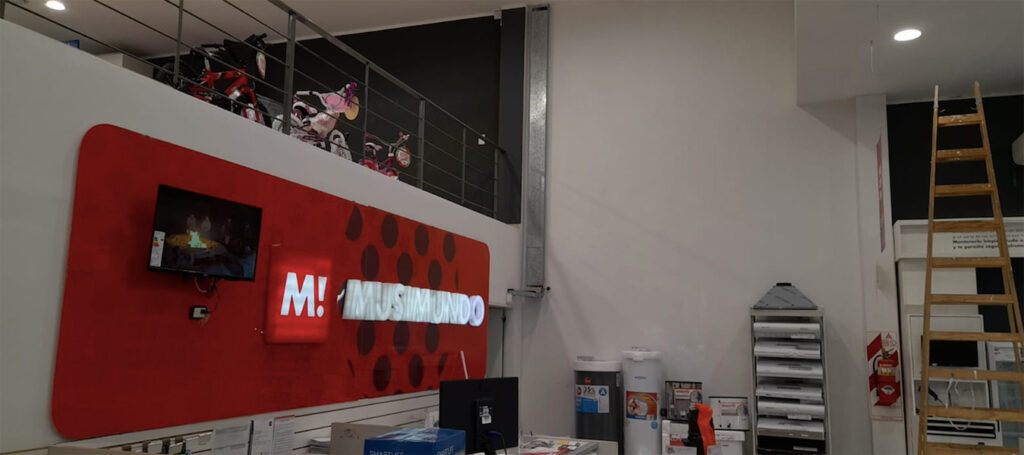 Rojas_construcciones_en_la_guia_Esquel