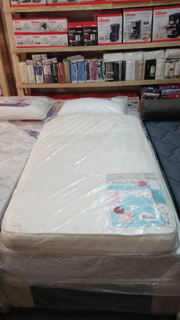 Juliar_muebleria_en_La_Guia_Esquel