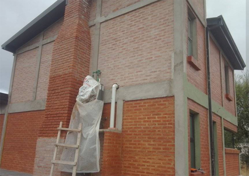 Pintor_electricista_de_casas_en_La_Guia_Esquel