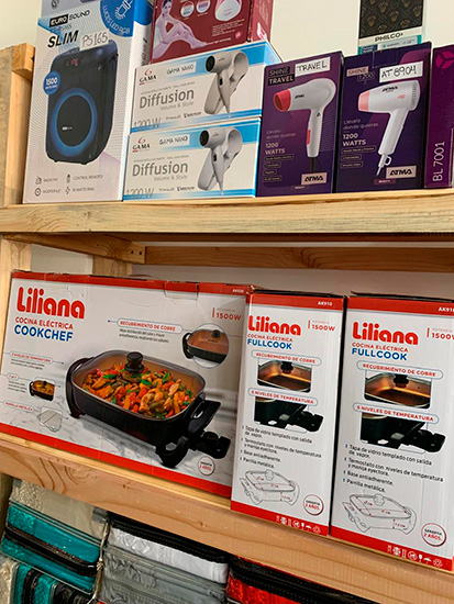 Juliar_muebles_en_La_Guiua_Esquel_