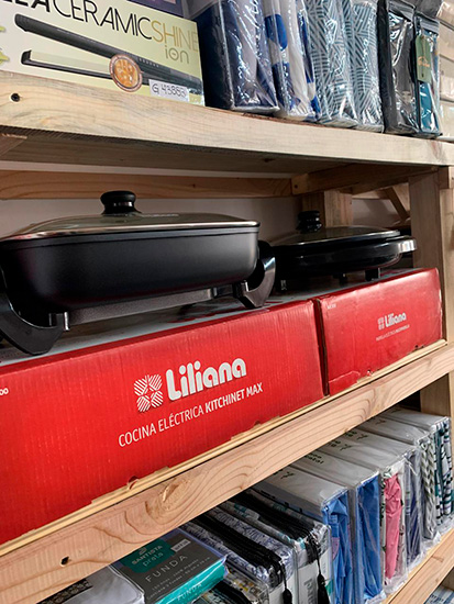 Juliar_muebles_en_La_Guiua_Esquel_