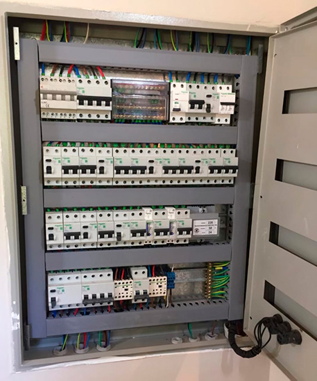 Servicio_tecnico_electrico_en_La_Guia_Esquel_6